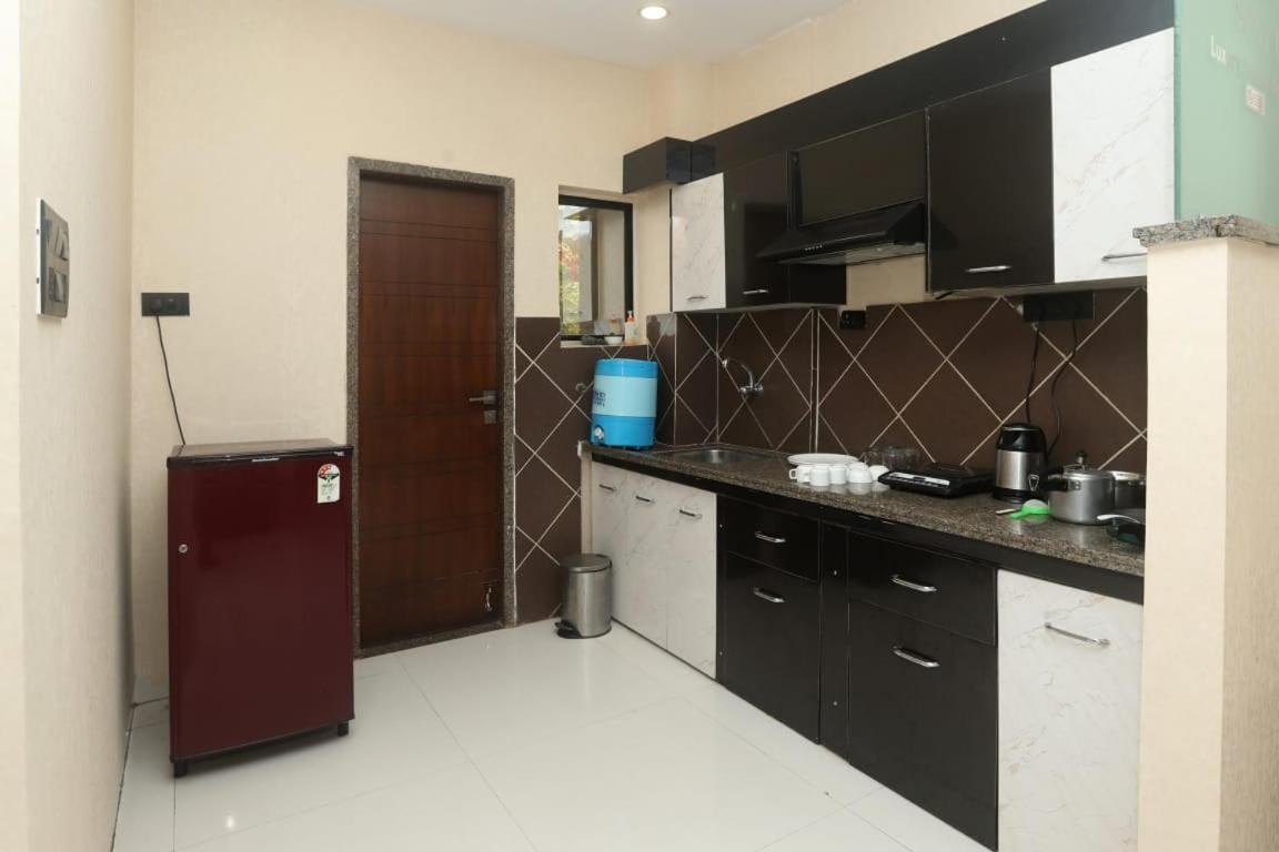 Stay10 Luxury Service Apartment Indore Dış mekan fotoğraf