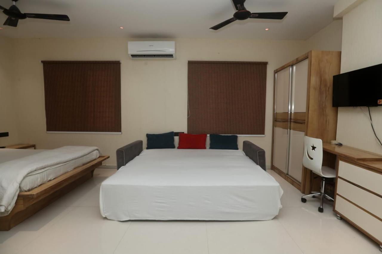 Stay10 Luxury Service Apartment Indore Dış mekan fotoğraf